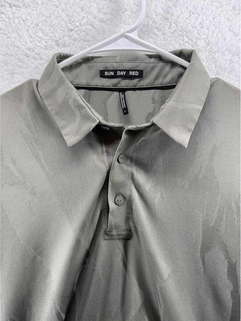 Sun Day Red Performance Golf Polo Mens Large Gray Tiger Woods Camo Shirt